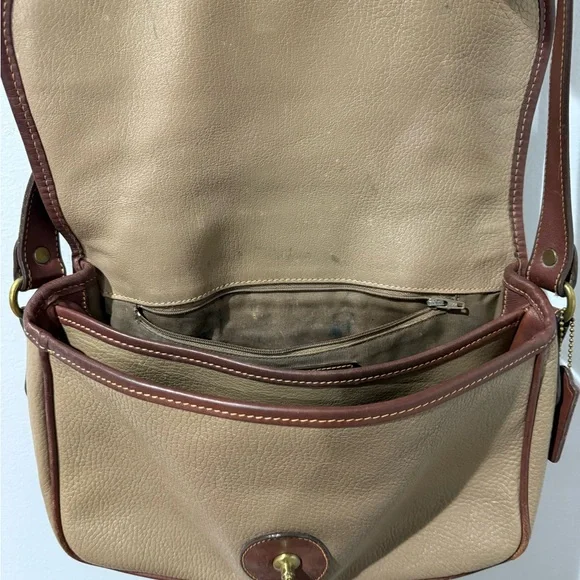 Coach Vintage Sheridan Mayfield Beige Brown Saddle‎ Leather Shoulder Bag 4225 K